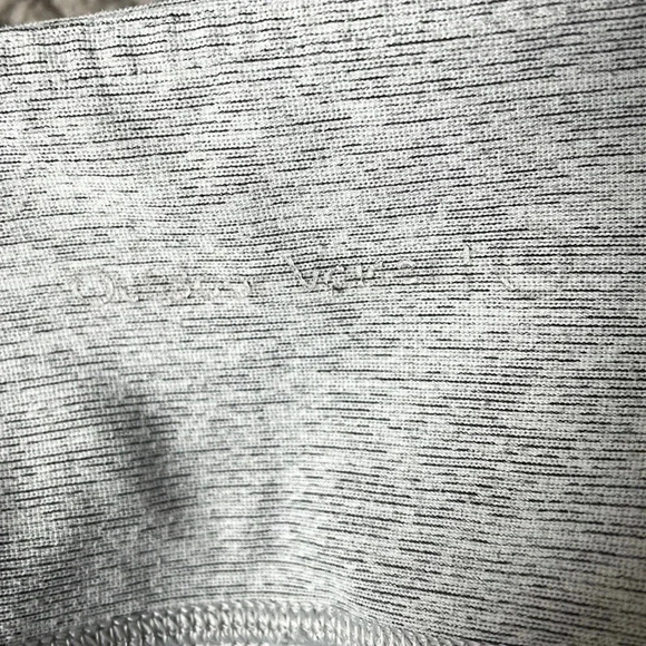 Outdoor Voices Warmup 7/8 Leggings in Dove in Large - Picture 4 of 4